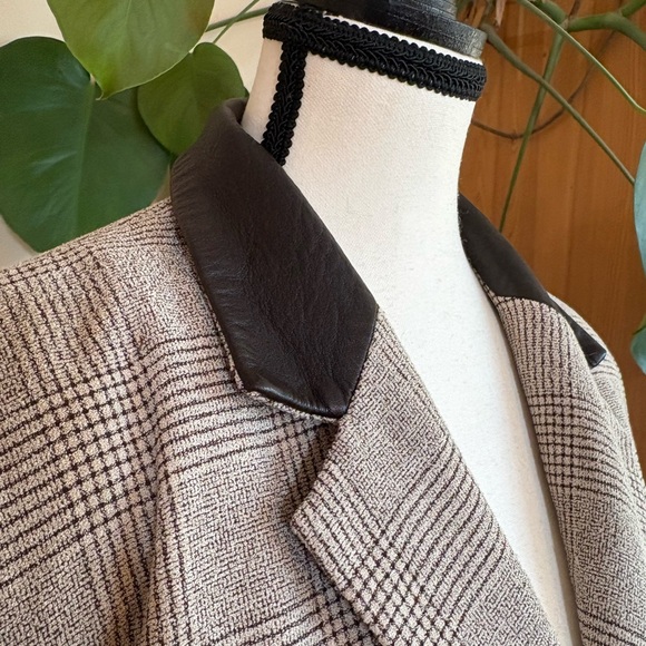 Vintage 1980s Plaid Long Line Jacket with Leather Details - Picture 3 of 9